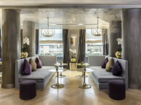 โรซา แกรนด์ มิลาโน - สตาร์โฮเทลส์ คอลเลซีโอเน