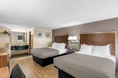 Quality Inn Waterbury Hotels near Waterbury Station