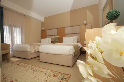 Capital Tirana Hotel Bruçi โรงแรมใน