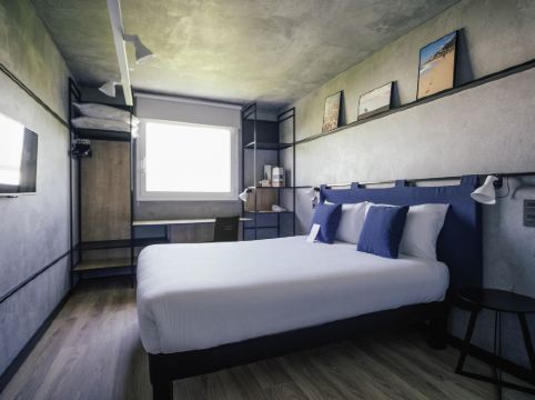 Ibis Barcelona Castelldefels