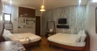 Pompeo and Luming's Inn