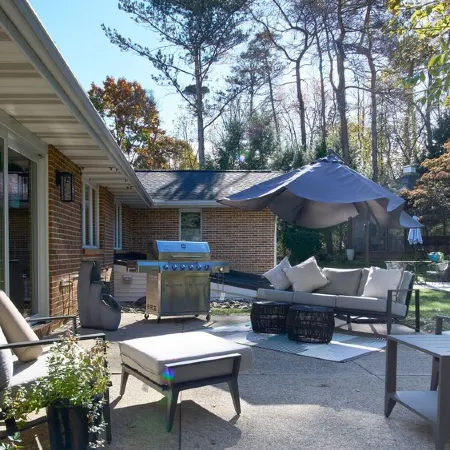 Maison de Blue et Blanc, Exquisite Home Close to Town, Campus, & Beaver Stadium