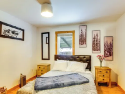 12 Mi to Bozeman: Pet-friendly Gem w/ Sauna & Yard Hotels in Belgrade