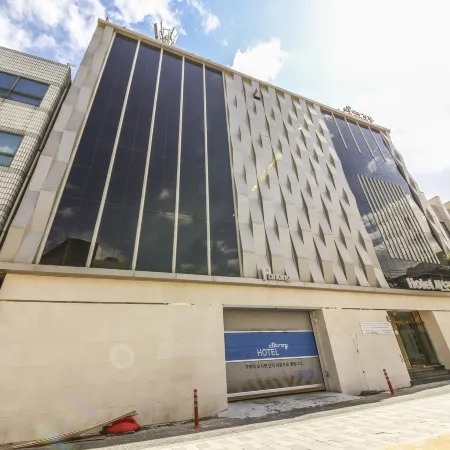 Savoy Annex, Dongseong-ro, Daegu