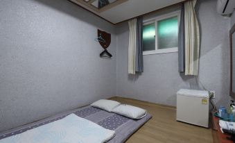 Dongchon Amusement Park Bernard