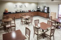 Sleep Inn & Suites Indoor Waterpark Hotels in Liberty