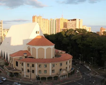 Bourbon Londrina Hotel ロンドリナのホテル