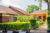 Gorilla African Guest House Hotel a 