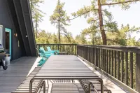 Dog Friendly A-Frame Hot Tub Nature Views Hotels in Idyllwild