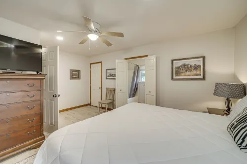 Tulsa Area Home w/ Sunroom: Near Parks & River! - Homestays