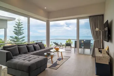 รูปภาพของอพาร์ตเมนต์ชั้นบนสุด 2 ห้องนอน วิวทะเล เคบีอาร์39