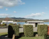 Boat Reflections Hotels in Kettering