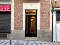 Woohoo Rooms Boutique Luna 阿圭列斯附近的飯店