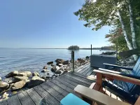 DOCKSIDE RETREAT LIMIT 14 home Hotels in Sebago