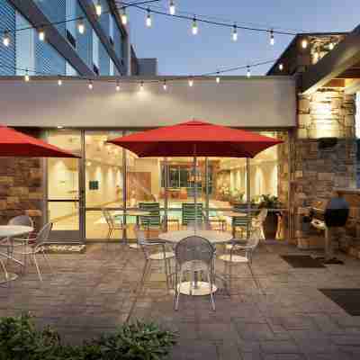 ホーム 2 スイーツ バイ ヒルトン シアトル エアポート Hotel Exterior