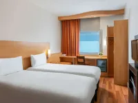 Ibis Izmir Alsancak - Pet Friendly