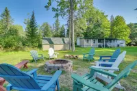 Houghton Lake Area Home w/ Fire Pit & Yard! - Wifi