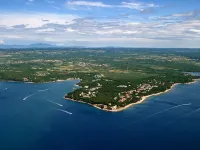 Spacious country villa with private pool Hotels in Tar