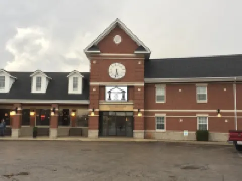 Village Inn & Suites Hotels in Point Edward