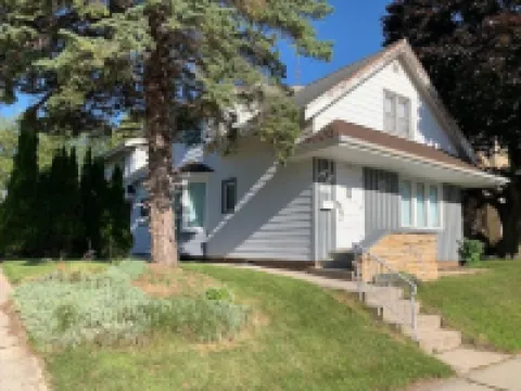 Beautiful downstairs unit.