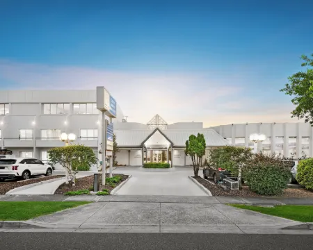 Ciloms Airport Lodge Hotels in Tullamarine