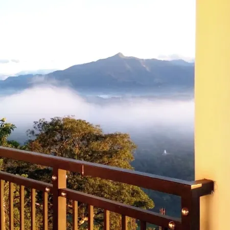 Hotel Sky Gate kandy