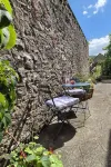 High spec, self contained apartment with garden in Georgian Manor House