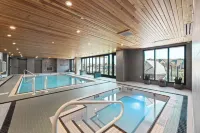 Sandman Signature Dallas Las Colinas Hotel & Suites - Pools