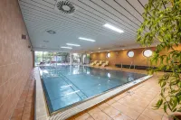PLAZA INN Heidehof - Pools