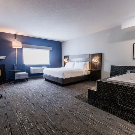 Holiday Inn Express & Suites CALGARY SOUTH-MACLEOD TRAIL S by IHG