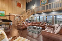 8-Bedroom Mountain Lodge in Sky Valley Near Golf and Highlands