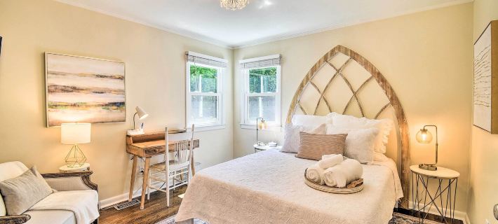 Charming Hampton Home w/ Yard: 2 Mi to Beach! Hotels in Hampton