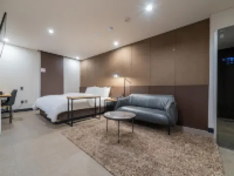 藤酒店 城南市酒店