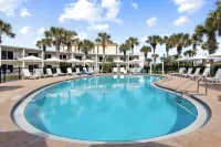 Seahorse Oceanfront Inn - Beach