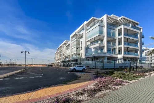 Beachfront Apartment in Isla Canela - Bintang 4