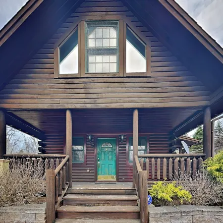 The Old World Chalet by Taylor Made Deep Creek