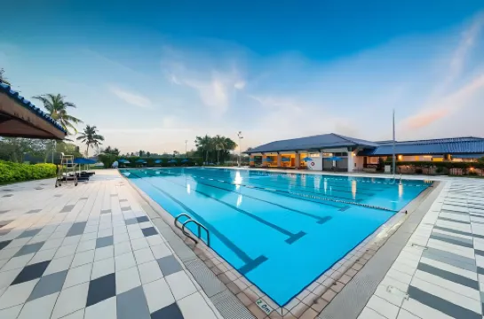 Glenmarie Hotel and Golf Resort