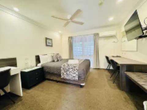 十美元鎮酒店 馬奇酒店