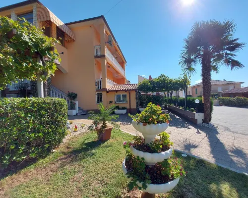 Apartments and Room Boris Hotels in Baška