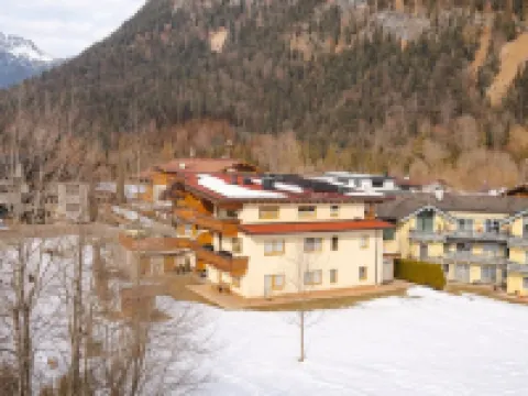 Two Brothers Inn Hotéis em Pertisau