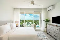 Ellipse Resort, Grace Bay - breakfast