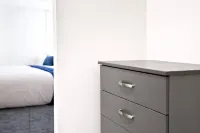 Work-Friendly 1-Bed Leicester - Bathtub
