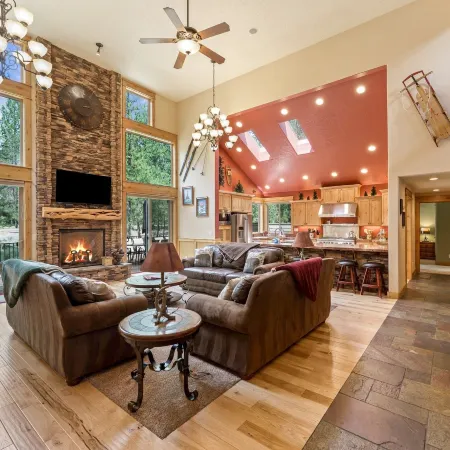 4 Red Fir 6 Bedroom Home