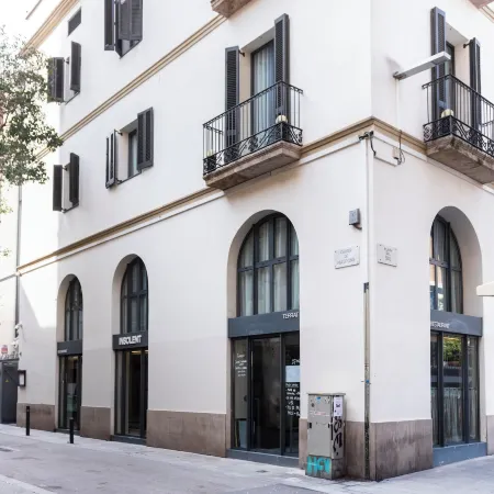 La Casa Del Sol Hotel Gracia, Sonder Отели рядом с достопримечательностью «Площадь Пласа-дель-Соль»