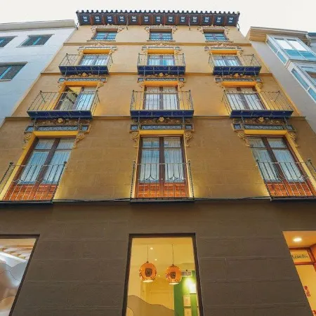 Apartamentos Debambú