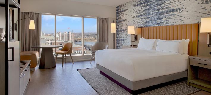 DoubleTree by Hilton Cedar Rapids Convention Complex Các khách sạn ở Cedar Rapids