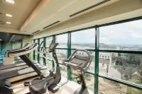 DoubleTree by Hilton Cluj - City Plaza - gimnasio