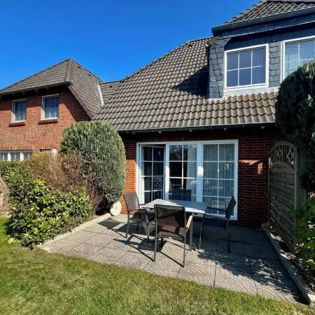 Living and vacationing on two levels - stylish, cozy, family-friendly