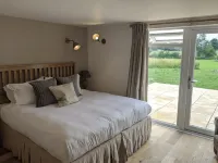 Elderbrook House - 2 ดาว