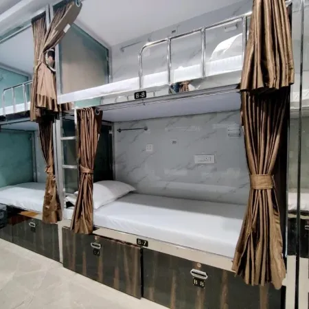 Hotel Comfy Inn